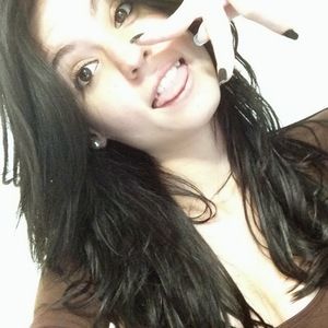 Meet your Posher, Daniella